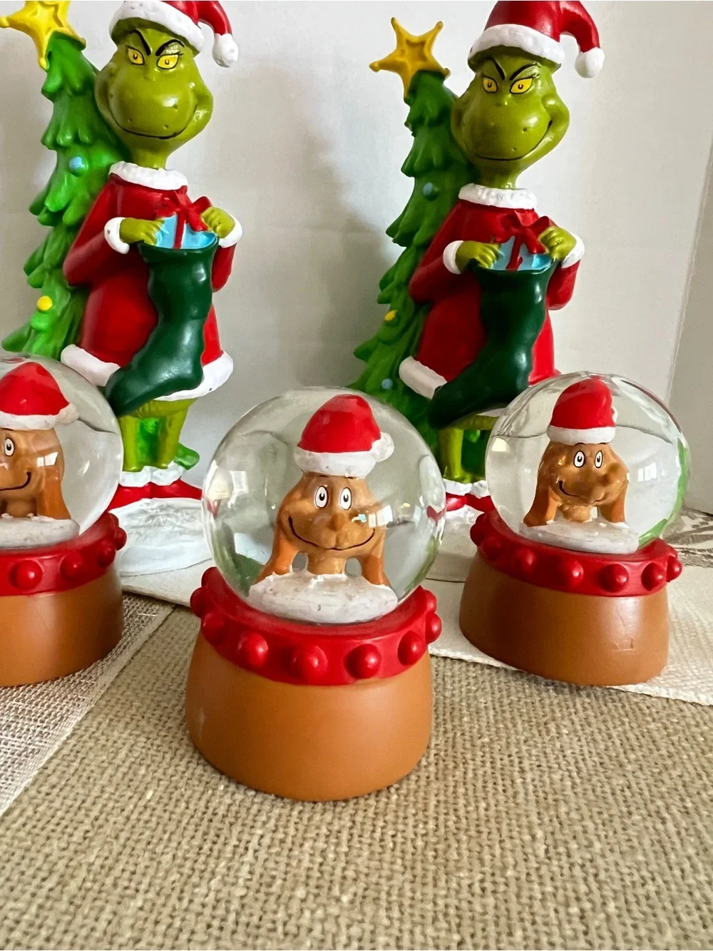 Lot of 5 The Grinch Christmas Figurine Dr Seuss Santa 6.5